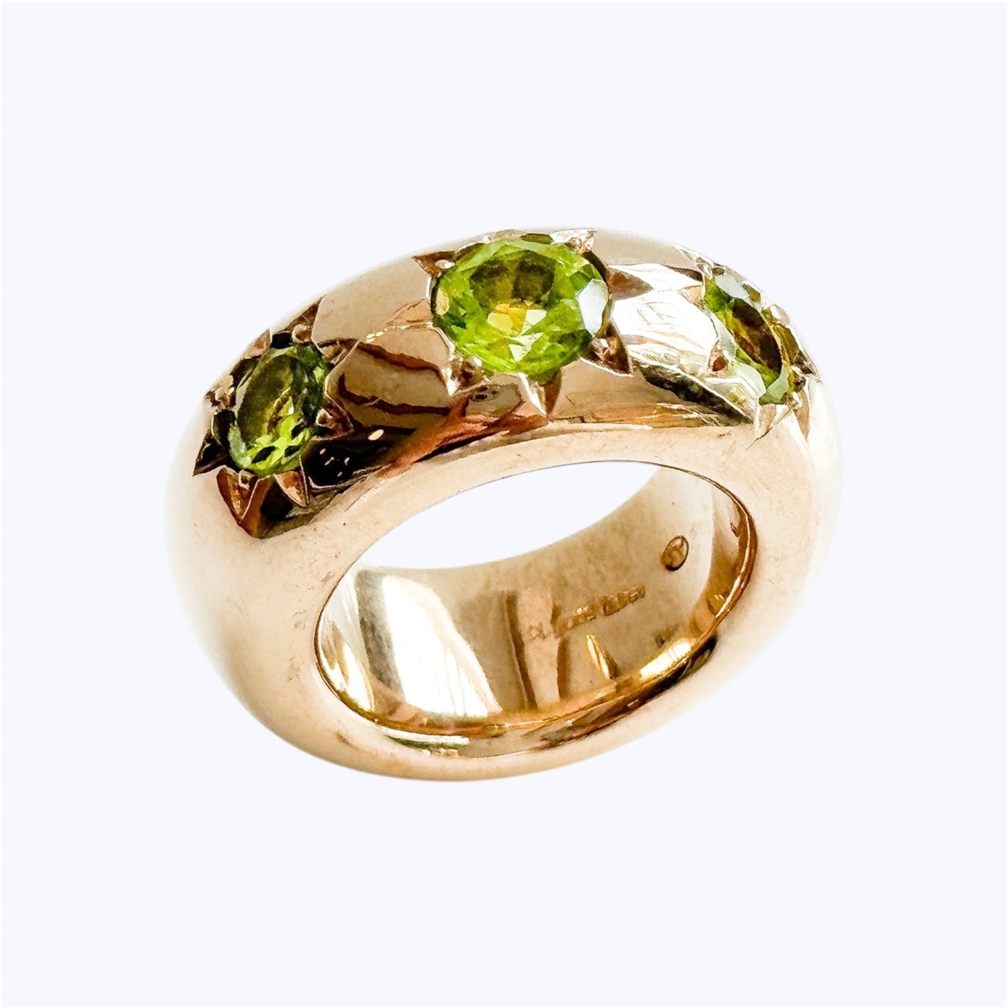 Bronze Star Ring With Peridot